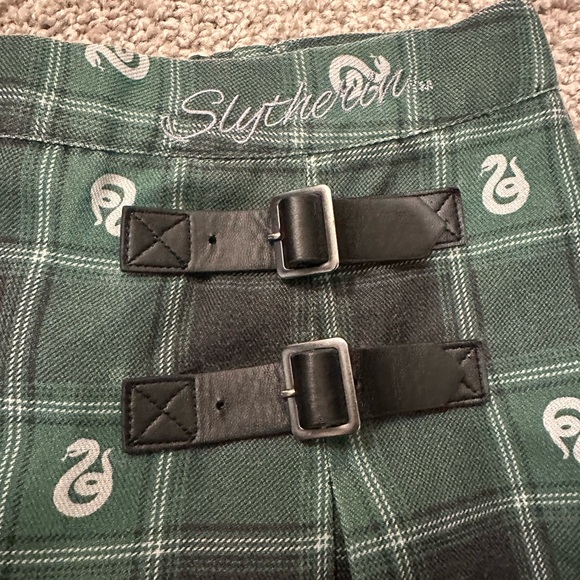 Wizerding World Harry Potter Slytherin Plaid Pleated Skirt Girls/L - Picture 4 of 5